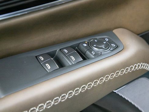 Used 2026 GMC Yukon Denali Ultimate AWD/4WD image 23