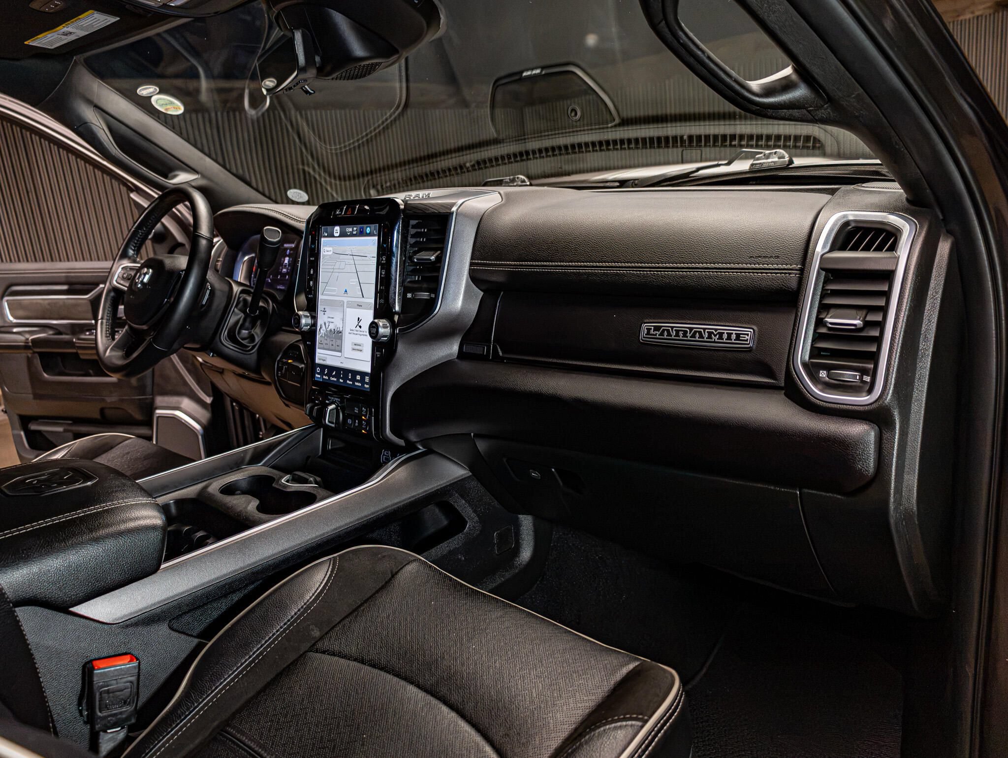 Used 2024 RAM 2500 Laramie w/ Night Edition AWD/4WD image 17