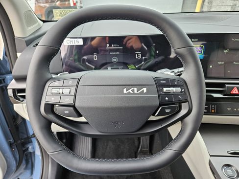 New 2026 Kia Sportage EX AWD/4WD image 14