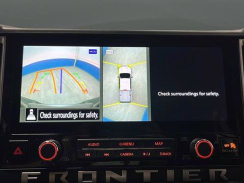 Used 2025 Nissan Frontier SL AWD/4WD image 14