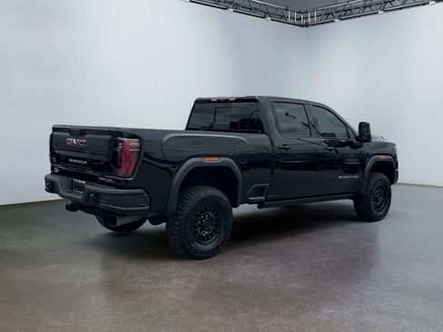Used 2024 GMC Sierra 2500 AT4X w/ AT4X AEV Edition AWD/4WD image 3