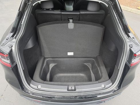 Used 2021 Tesla Model Y Long Range AWD/4WD image 18
