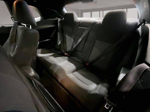 Used 2015 Dodge Challenger R/T w/ Quick Order Package 22B R/T RWD image 23