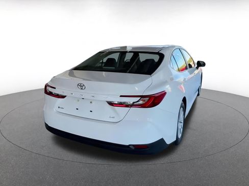 Used 2025 Toyota Camry LE image 16