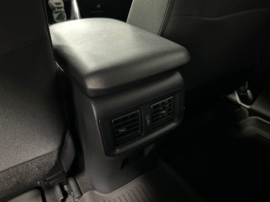 Used 2025 Toyota RAV4 LE AWD/4WD image 49