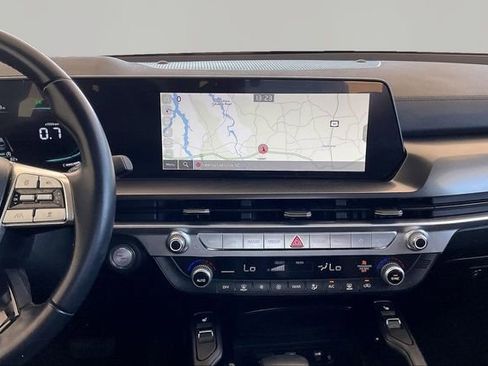 Used 2025 Kia Telluride S image 9