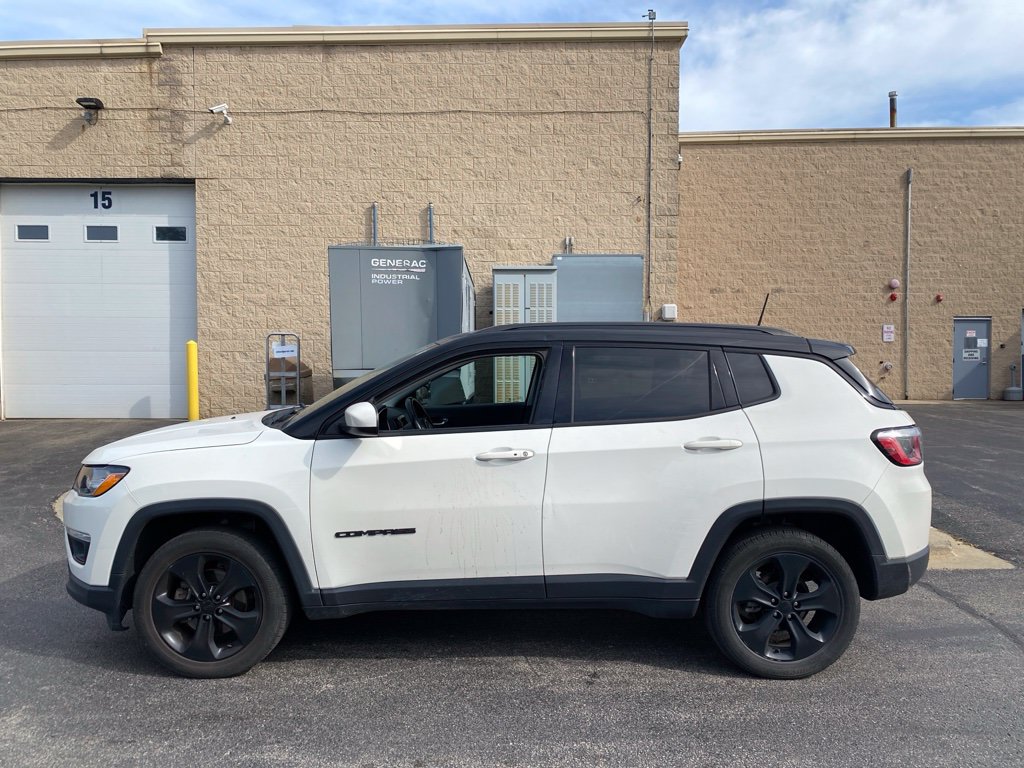 Used 2018 Jeep Compass Latitude w/ Popular Equipment Group AWD/4WD image 9