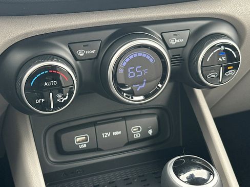 New 2026 Hyundai Venue SEL FWD image 25
