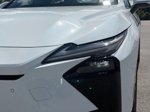 New 2026 Lexus ES 350h AWD w/ Cold Area Package image 9