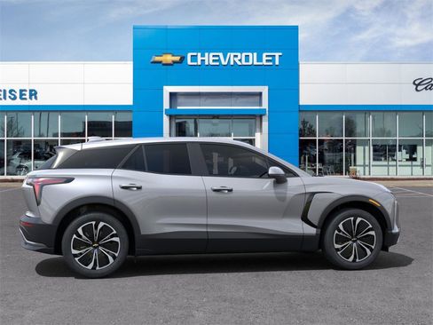 New 2025 Chevrolet Blazer EV LT image 5