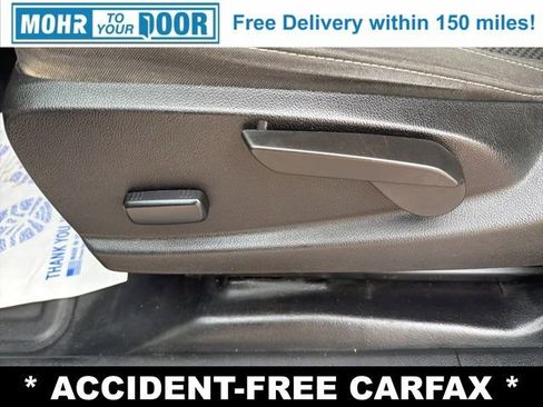 Used 2022 Chevrolet Colorado LT w/ Fleet Safety Package image 15