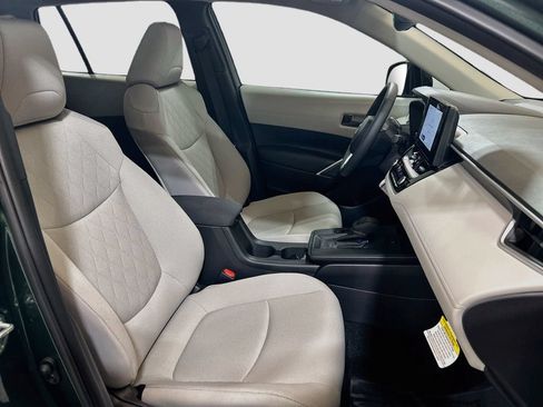 Used 2026 Toyota Corolla Cross LE w/ Moonroof Package FWD image 24
