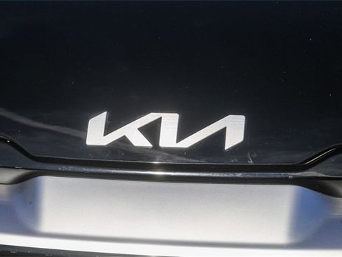 Used 2023 Kia Sportage EX image 7