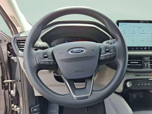 Used 2025 Ford Escape Active w/ Tech Pack #1 FWD image 14