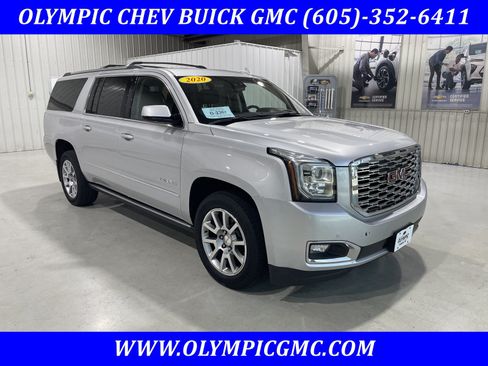 Used 2020 GMC Yukon XL Denali w/ Open Road Package AWD/4WD image 1