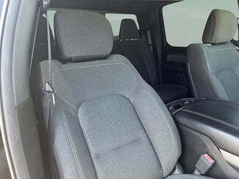 Used 2019 RAM 1500 Big Horn AWD/4WD image 30