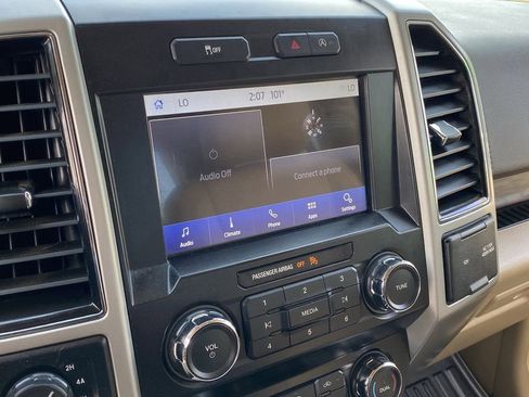 Used 2019 Ford F150 Lariat w/ Equipment Group 501A Mid image 27