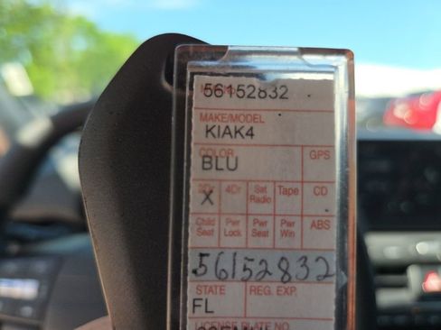 Used 2025 Kia K4 LXS image 4