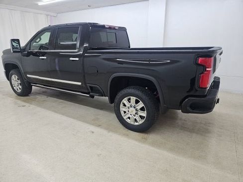 New 2026 Chevrolet Silverado 2500 High Country w/ High Country Premium Package AWD/4WD image 17