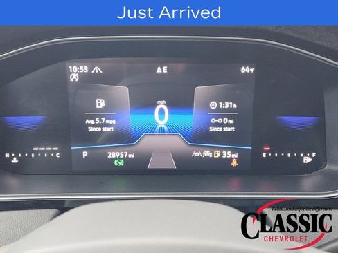 Used 2025 Volkswagen Jetta Sport FWD image 9