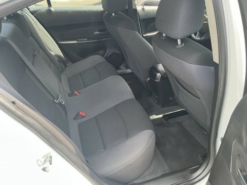 Used 2016 Chevrolet Cruze LT FWD image 25