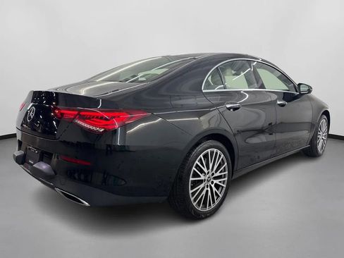 Used 2022 Mercedes-Benz CLA 250 4MATIC image 10