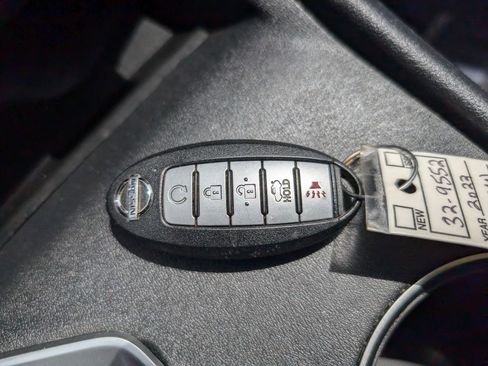 Used 2022 Nissan Altima 2.5 SV FWD image 24