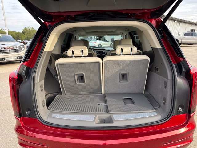 Used 2021 Cadillac XT6 Premium Luxury w/ LPO, Floor Liner Package AWD/4WD image 23