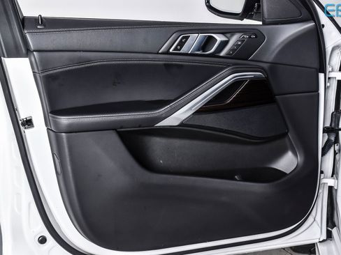 Used 2023 BMW X6 xDrive40i w/ M Sport Package image 12