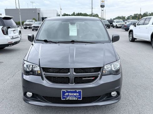Used 2019 Dodge Grand Caravan GT FWD image 3