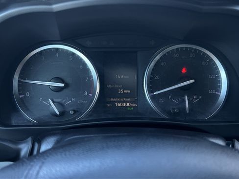 Used 2019 Toyota Highlander XLE image 27