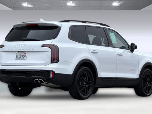 Used 2024 Kia Telluride EX X-Line image 3