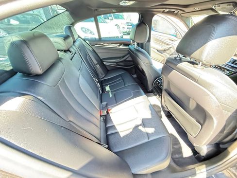 Used 2019 BMW 530e w/ Convenience Package image 20