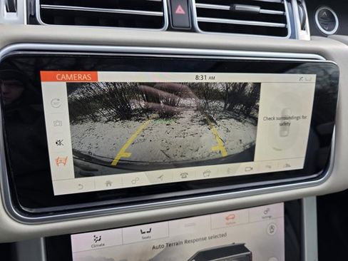 Used 2020 Land Rover Range Rover HSE image 8