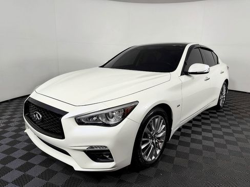 Used 2019 INFINITI Q50 Luxe w/ Essential Package (3.0T Luxe) AWD/4WD image 2