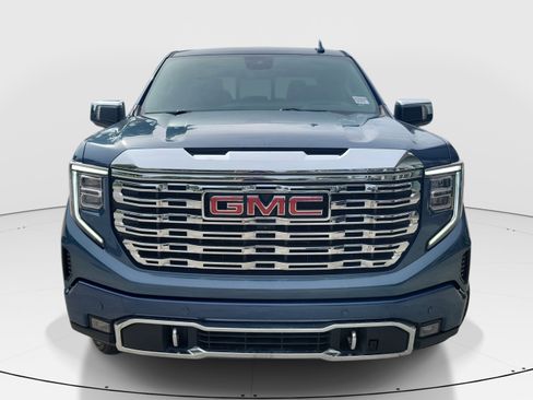 Used 2025 GMC Sierra 1500 Denali w/ Denali Reserve Package AWD/4WD image 2