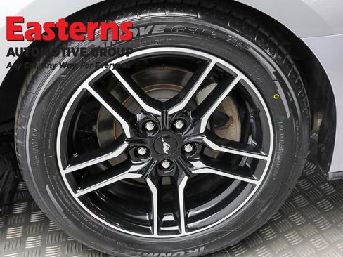 Used 2022 Ford Mustang Premium image 8