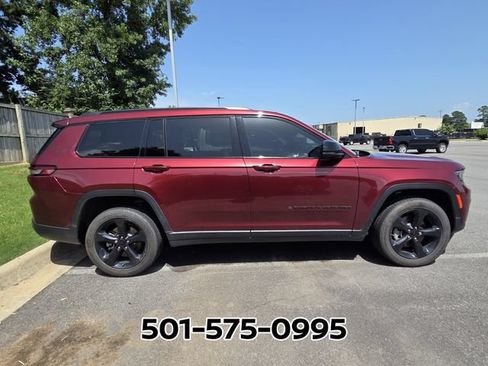 Used 2023 Jeep Grand Cherokee L Laredo AWD/4WD image 5