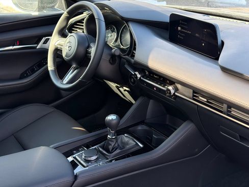 New 2026 MAZDA MAZDA3 2.5 S Hatchback w/ Premium Pkg FWD image 8