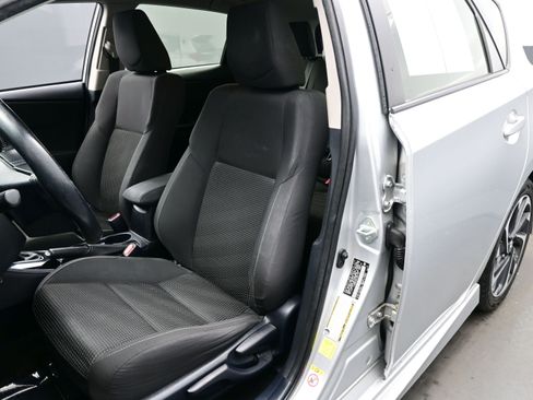 Used 2018 Toyota Corolla iM w/ All-Weather Mat Package image 10