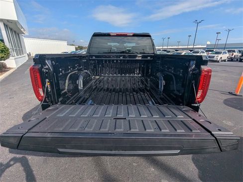 New 2026 GMC Sierra 1500 SLT w/ SLT Premium Package image 13