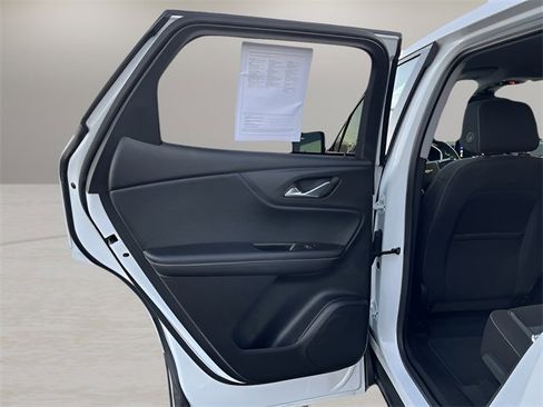 Certified 2025 Chevrolet Blazer LT image 26