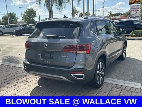 Certified 2023 Volkswagen Taos SE FWD image 6