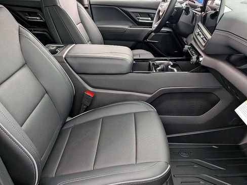 New 2026 Chevrolet Silverado EV LT w/ Premium Package image 33