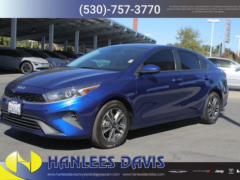 Used 2023 Kia Forte LXS image 3
