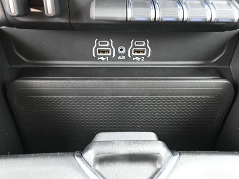 Used 2025 RAM 1500 Big Horn AWD/4WD image 24