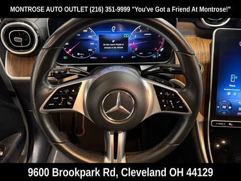 Used 2023 Mercedes-Benz GLC 300 4MATIC image 17