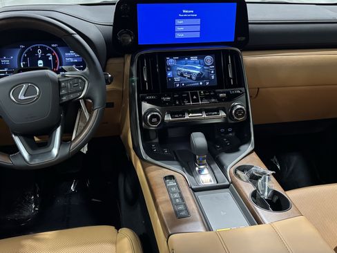 New 2026 Lexus LX 700h Luxury AWD/4WD image 36
