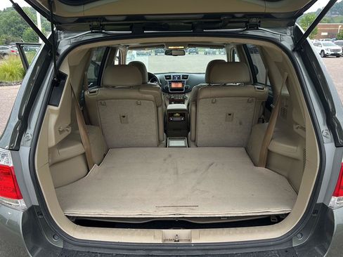 Used 2013 Toyota Highlander Limited AWD/4WD image 24