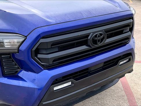 Certified 2024 Toyota Tacoma SR5 image 30